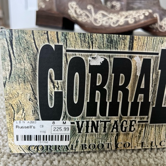 Vintage Leather Brown Embroidered Heeled Boots - Picture 10 of 10